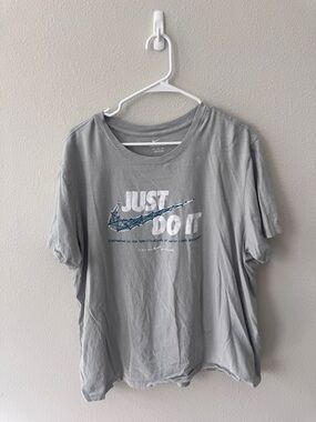 Nike Light Gray 'Just Do It' Graphic Tee with Blue Swoosh